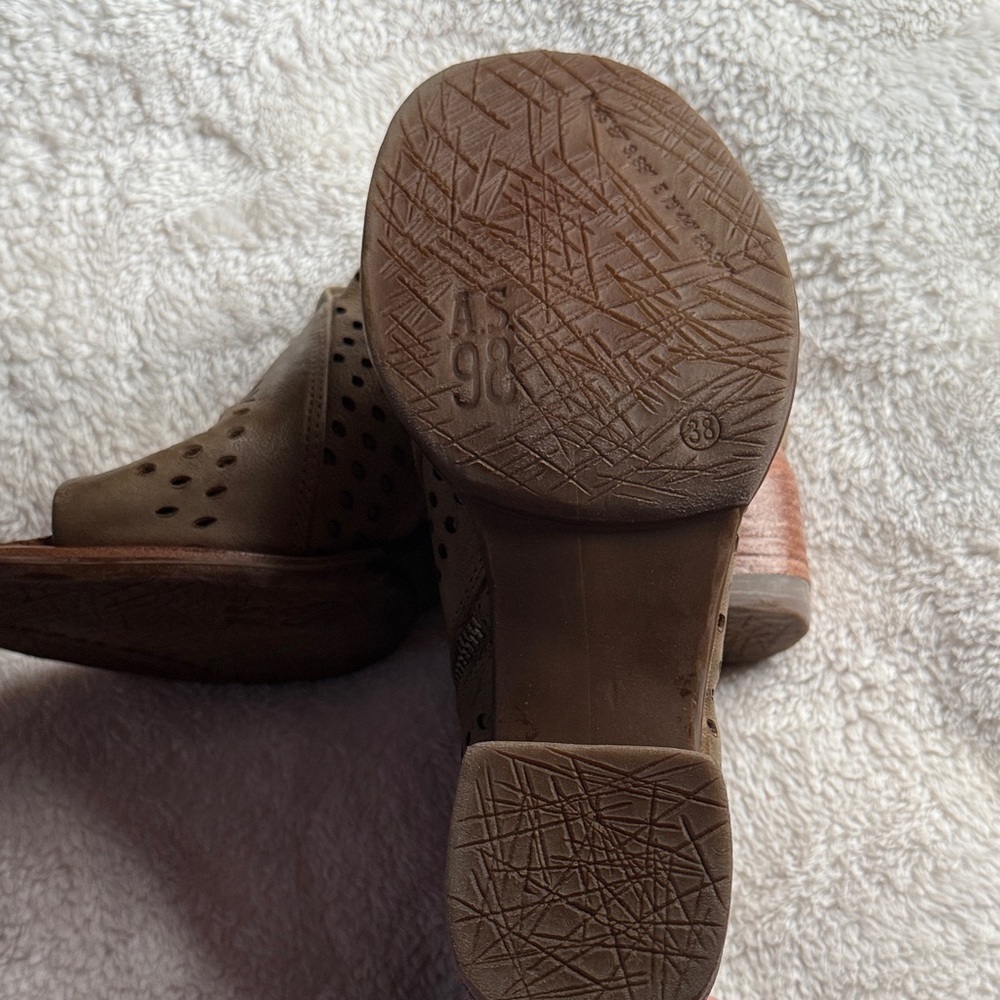 A.S.98 Olive Leather Mules - Picture 5 of 5